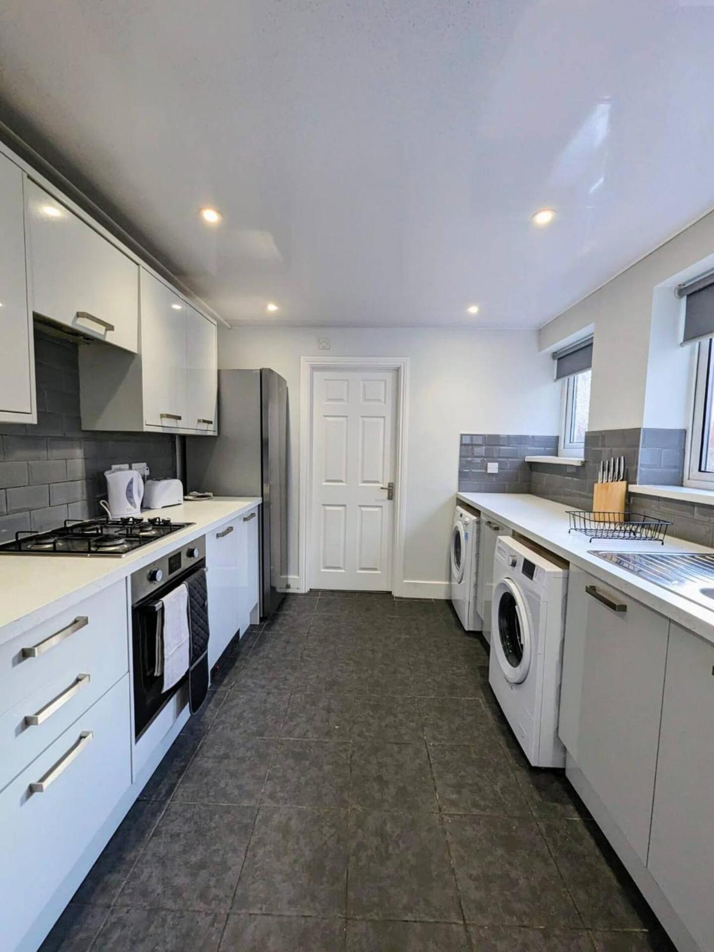 Spacious And Homey 4 Bedroom House Bishop Auckland Exterior photo