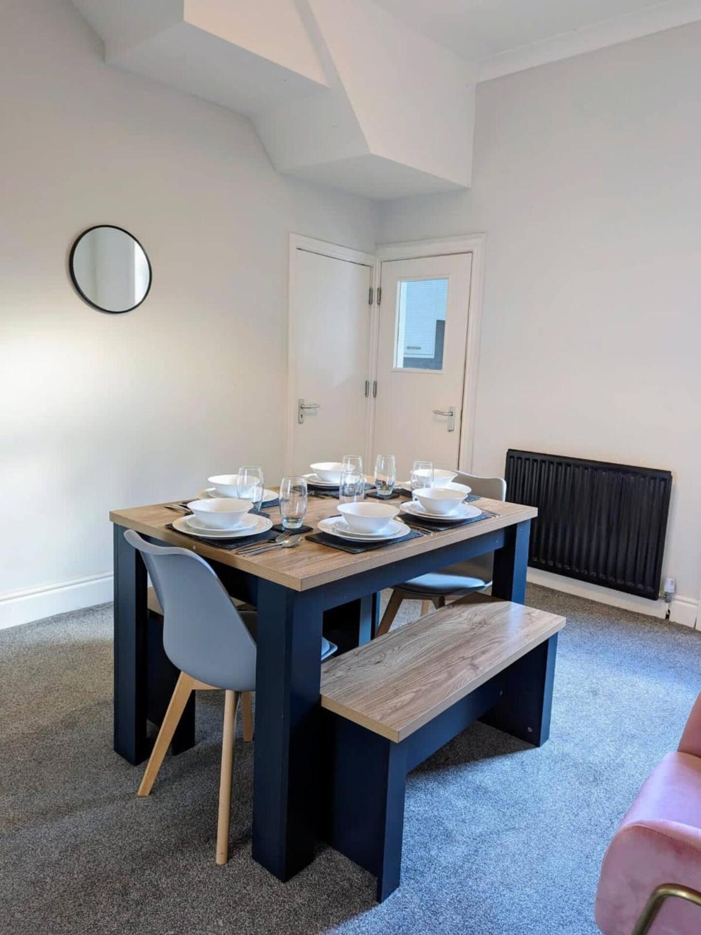 Spacious And Homey 4 Bedroom House Bishop Auckland Exterior photo